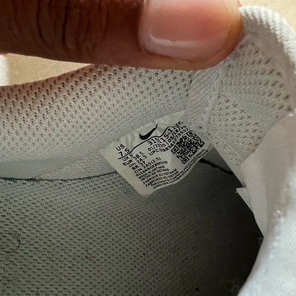 Air Force 1 - Picture 4 of 4